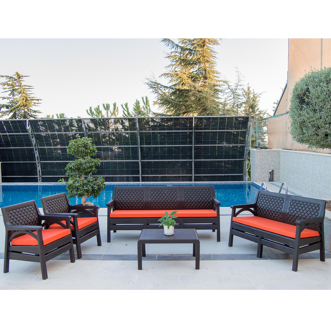 كنب ديڤا ثلاثي